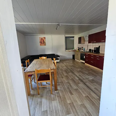 Ferien Und Monteurzimmer Apartamento Eisenhüttenstadt