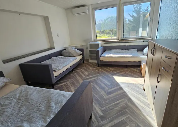 Ferien Und Monteurzimmer Appartement Eisenhüttenstadt